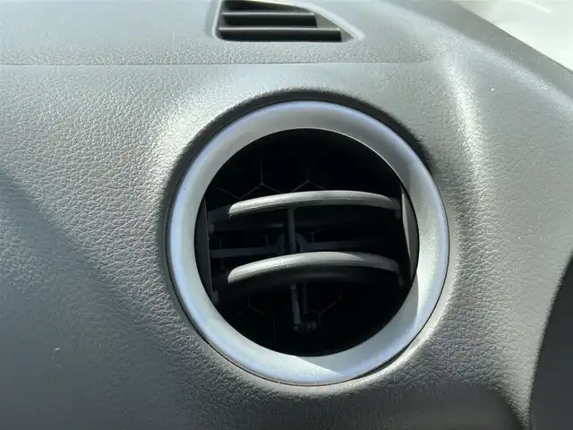 スズキ スペーシア X 福岡県 2014(平26)年 8.6万km キャンドルオレンジメタリック ・ナビ/（BLUETOOTH/フルセグ/バックカメラ/DVD再生機能/・スペアキー/・衝突軽減システム/・アイドリングストップ/・片側パワースライドドア/・電動格納ミラー/・CDチェンジャー/・ドアバイザー/・スマートキー/・ベンチシート/・保証書/・取扱説明書