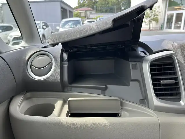 スズキ スペーシア X 福岡県 2014(平26)年 8.6万km キャンドルオレンジメタリック ・ナビ/（BLUETOOTH/フルセグ/バックカメラ/DVD再生機能/・スペアキー/・衝突軽減システム/・アイドリングストップ/・片側パワースライドドア/・電動格納ミラー/・CDチェンジャー/・ドアバイザー/・スマートキー/・ベンチシート/・保証書/・取扱説明書