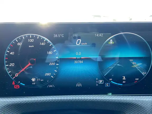 メルセデス・ベンツ Ｍ・ベンツ Ａ２００ｄ AMGライン 栃木県 2021(令3)年 3.1万km コスモスブラック レーダーセーフティパッケージ/　アクティブディスタンスアシストディストロニック/　アクティブブレーキアシスト/　PER-SAFE/　PRE-SAFEプラス/　アクティブブラインドスポットアシスト/ナビパッケージ/バックカメラ　/純正ナビ　/フルセグ TV/Bluetooth　/前席メモリー付きパワーシート　/シートヒーター/ハーフレザー  /ETC　/マルチビームLEDヘッドライト　/純正18インチAW　/純正ドラレコ前後