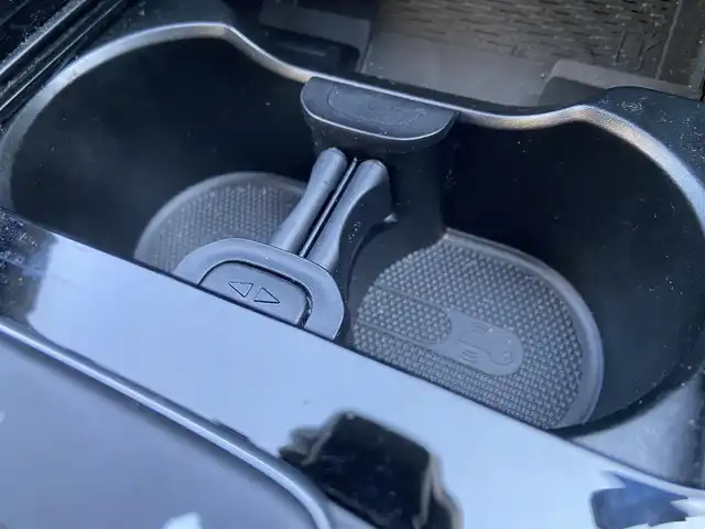 メルセデス・ベンツ Ｍ・ベンツ Ａ２００ｄ AMGライン 栃木県 2021(令3)年 3.1万km コスモスブラック レーダーセーフティパッケージ/　アクティブディスタンスアシストディストロニック/　アクティブブレーキアシスト/　PER-SAFE/　PRE-SAFEプラス/　アクティブブラインドスポットアシスト/ナビパッケージ/バックカメラ　/純正ナビ　/フルセグ TV/Bluetooth　/前席メモリー付きパワーシート　/シートヒーター/ハーフレザー  /ETC　/マルチビームLEDヘッドライト　/純正18インチAW　/純正ドラレコ前後