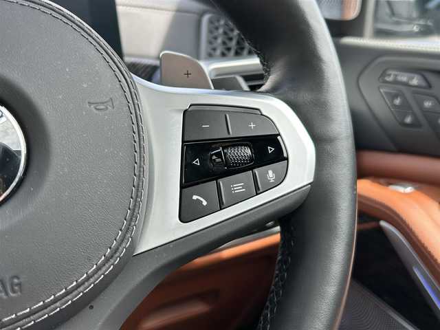 ＢＭＷ ＢＭＷ Ｘ７ xDrive40d Mスポーツ 福岡県 2023(令5)年 2.3万km カーボンブラックM ワンオーナー/純正ナビ（AM/FM/BT/ワンセグTV/AppleCarPlay)/ツインサンルーフ/ヘッドアップディスプレイ/前席メモリーシート/全席パワーシート/全席シートヒーター/前席エアシート/アラウンドビューモニター/ステアリングヒーター/クリアランスソナー/ドライブレコーダー/Bowers & Wilkinsサウンド/パワーバックドア/LEDライト/本革巻ステアリング/USB入力端子/純正23インチアルミホイール/スペアキー×１/保証書/取扱説明書