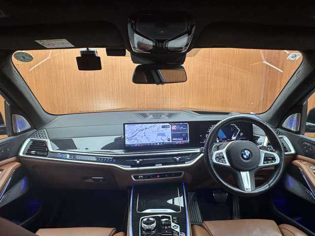ＢＭＷ ＢＭＷ Ｘ７ xDrive40d Mスポーツ 千葉県 2023(令5)年 2.3万km カーボンブラックM サンルーフ　/Ｂｏｗｅｒｓ＆Ｗｉｌｋｉｎｓ　/ＯＰ２３インチＡＷ　/茶革シート　/パワーシート　/シートヒーター　/ベンチレーション　/３６０°カメラ　/アンビエントライト　/電動リアゲート