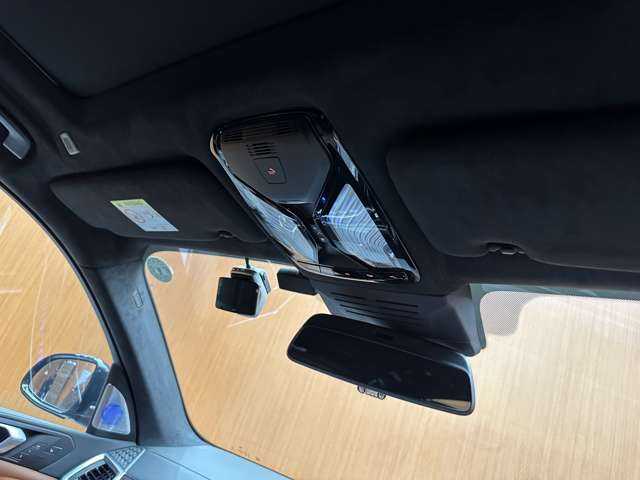 ＢＭＷ ＢＭＷ Ｘ７ xDrive40d Mスポーツ 千葉県 2023(令5)年 2.3万km カーボンブラックM サンルーフ　/Ｂｏｗｅｒｓ＆Ｗｉｌｋｉｎｓ　/ＯＰ２３インチＡＷ　/茶革シート　/パワーシート　/シートヒーター　/ベンチレーション　/３６０°カメラ　/アンビエントライト　/電動リアゲート