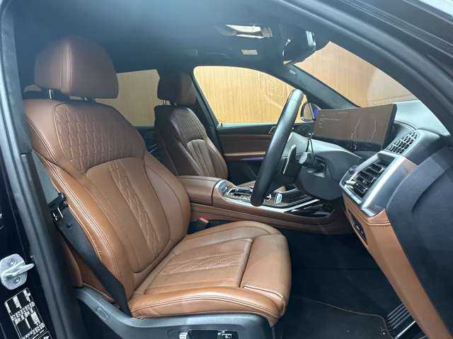 ＢＭＷ ＢＭＷ Ｘ７ xDrive40d Mスポーツ 千葉県 2023(令5)年 2.3万km カーボンブラックM サンルーフ　/Ｂｏｗｅｒｓ＆Ｗｉｌｋｉｎｓ　/ＯＰ２３インチＡＷ　/茶革シート　/パワーシート　/シートヒーター　/ベンチレーション　/３６０°カメラ　/アンビエントライト　/電動リアゲート