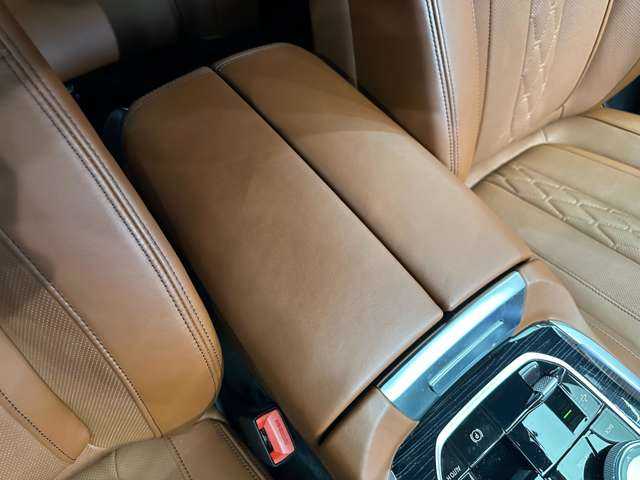 ＢＭＷ ＢＭＷ Ｘ７ xDrive40d Mスポーツ 千葉県 2023(令5)年 2.3万km カーボンブラックM サンルーフ　/Ｂｏｗｅｒｓ＆Ｗｉｌｋｉｎｓ　/ＯＰ２３インチＡＷ　/茶革シート　/パワーシート　/シートヒーター　/ベンチレーション　/３６０°カメラ　/アンビエントライト　/電動リアゲート