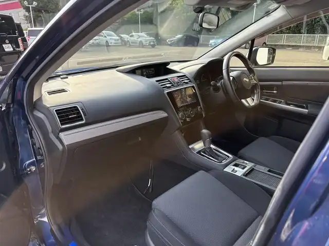 スバル レヴォーグ 高知県 2015(平27)年 10.3万km ギャラクシーブルーシリカ (株)IDOMが運営する【じしゃロン高知店】の自社ローン専用車両になります。こちらは現金またはオートローンご利用時の価格です。自社ローンご希望の方は別途その旨お申付け下さい/純正ナビ/フルセグテレビ/ETC/バックカメラ/クルーズコントロール/LEDオートライト/パドルシフト/パワーシート/アイドリングストップ/STIリップスポイラー/USB充電