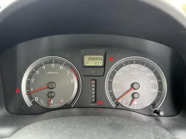 ホンダ ストリーム ZS HDDナビパッケージ 三重県 2009(平21)年 5.9万km スーパープラチナメタリック 登録時58935km/純正ナビ/ＦＭ／ＡＭ／ＨＤＤ／ＤＶＤ／ワンセグＴＶ/バックカメラ/ＥＴＣ/禁煙車/ハンズフリー/電格ミラー/３列シート/シートアレンジ/盗難防止装置/ドアバイザー/スペアキー１本