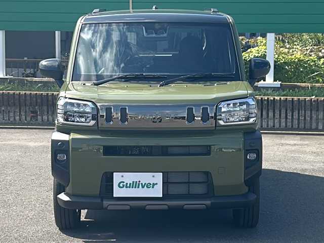 ダイハツ タフト G ダーククロムベンチャー 茨城県 2025(令7)年 0.1千km フォレストカーキメタリック 純正7インチディーラーオプションナビ（AM/FM/Bluetooth接続/フルセグTV/USB/CD/DVD）/バックカメラ/ガラスルーフ/スマートキー/パーキングアシスト/アイドリングストップ/前席シートヒーター/前後コーナーセンサー/純正15インチアルミホイール/クルーズコントロール/衝突被害軽減システム/横滑り防止装置/盗難防止装置/オートホールド/電動パーキングブレーキ/ステアリングリモコンスイッチ