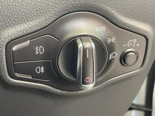 アウディ Ｑ５ 2．0 TFSI クワトロ Sライン 岩手県 2016(平28)年 5.1万km グレイシアホワイトメタリック ４WD/ターボ/バング&オルフセンサウンドシステム/アダプティブクルーズコントロール/衝突被害軽減システム/コーナーセンサー/ダウンヒルアシスト/横滑り防止装置/パドルシフト/アイドリングストップ/BBSジャーマニー１９インチ鋳造アルミホイール/パワーシート/純正ナビ/フルセグTV/バックカメラ/サイドカメラ/HIDヘッドライト