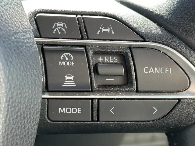 トヨタ ヴォクシー S－Z 和歌山県 2022(令4)年 6万km アティチュードブラックマイカ 純正コネクティッドナビ/フルセグTV/Bluetooth/CD/DVD/USB/HDMI/バックカメラ/純正フリップダウンモニター/ビルトインETC2.0/前後ドライブレコーダー/トヨタセーフティセンス/レーダークルーズコントロール/クリアランスソナー/レーンキープアシスト/両側パワースライドドア/革巻きステアリング/ステアリングスイッチ/LEDヘッドライト/オートライト/オートハイビーム/ヘッドライトレベライザー/ハーフレザーシート/前席シートヒーター/純正17インチAW/プッシュスタート/スマートキー/スペアキー