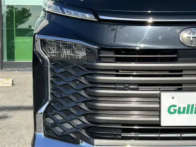 トヨタ ヴォクシー S－Z 和歌山県 2022(令4)年 6万km アティチュードブラックマイカ 純正コネクティッドナビ/フルセグTV/Bluetooth/CD/DVD/USB/HDMI/バックカメラ/純正フリップダウンモニター/ビルトインETC2.0/前後ドライブレコーダー/トヨタセーフティセンス/レーダークルーズコントロール/クリアランスソナー/レーンキープアシスト/両側パワースライドドア/革巻きステアリング/ステアリングスイッチ/LEDヘッドライト/オートライト/オートハイビーム/ヘッドライトレベライザー/ハーフレザーシート/前席シートヒーター/純正17インチAW/プッシュスタート/スマートキー/スペアキー