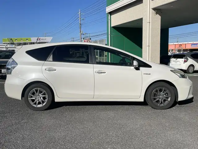 トヨタ プリウス α S チューンブラック 茨城県 2013(平25)年 8万km ホワイトパールクリスタルシャイン 純正メモリナビ/地デジテレビ/AM/FM/BlueTooth接続/バックカメラ/前方ドライブレコーダー/ビルトインETC/ステアリングリモコン/電動格納ミラー/オートライト/フォグランプ/プッシュスタート