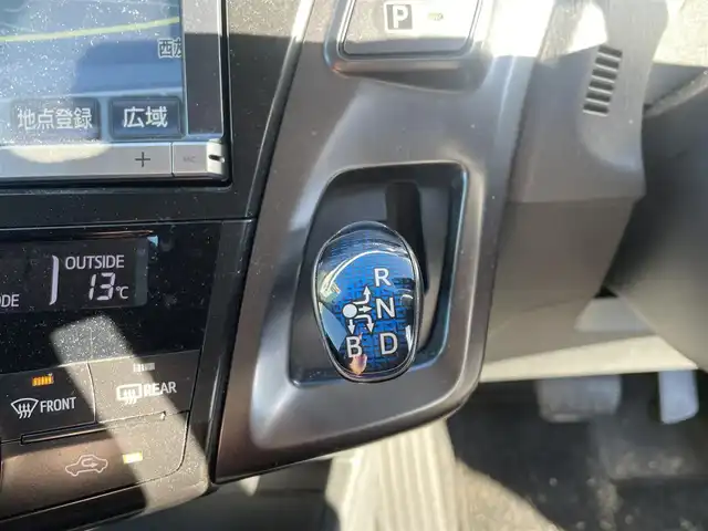 トヨタ プリウス α S チューンブラック 茨城県 2013(平25)年 8万km ホワイトパールクリスタルシャイン 純正メモリナビ/地デジテレビ/AM/FM/BlueTooth接続/バックカメラ/前方ドライブレコーダー/ビルトインETC/ステアリングリモコン/電動格納ミラー/オートライト/フォグランプ/プッシュスタート