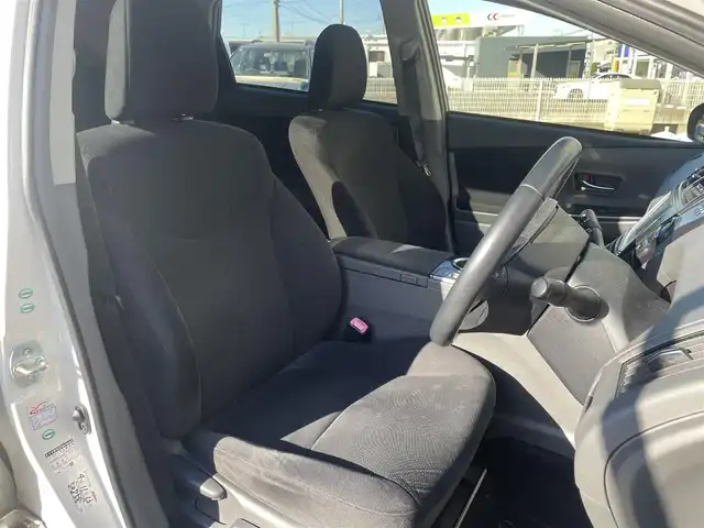 トヨタ プリウス α S チューンブラック 茨城県 2013(平25)年 8万km ホワイトパールクリスタルシャイン 純正メモリナビ/地デジテレビ/AM/FM/BlueTooth接続/バックカメラ/前方ドライブレコーダー/ビルトインETC/ステアリングリモコン/電動格納ミラー/オートライト/フォグランプ/プッシュスタート