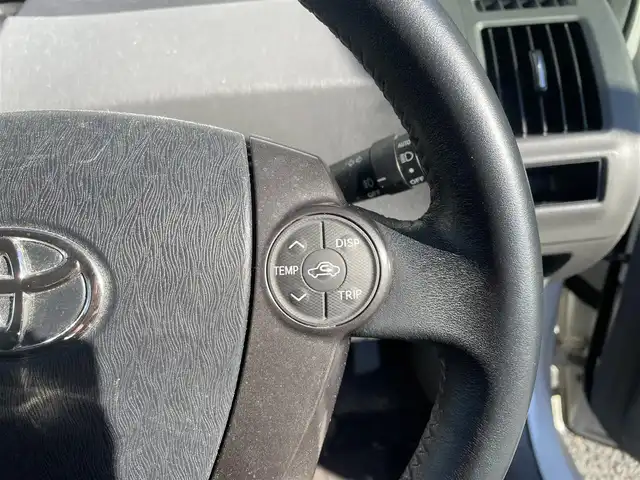 トヨタ プリウス α S チューンブラック 茨城県 2013(平25)年 8万km ホワイトパールクリスタルシャイン 純正メモリナビ/地デジテレビ/AM/FM/BlueTooth接続/バックカメラ/前方ドライブレコーダー/ビルトインETC/ステアリングリモコン/電動格納ミラー/オートライト/フォグランプ/プッシュスタート