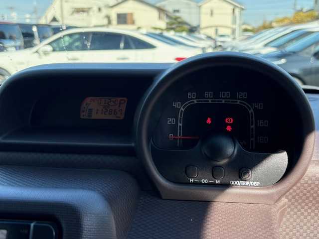 トヨタ スペイド F 大阪府 2014(平26)年 11.3万km シルバーマイカM 純正ナビ/バックカメラ/フルセグ/Bluetooth/CD/DVD/片側パワースライドドア/ドライブレコーダー/ETC/プッシュスタート/スマートキー×２/ステアリングスイッチ/純正フロアマット/HIDヘッドライト/オートライト