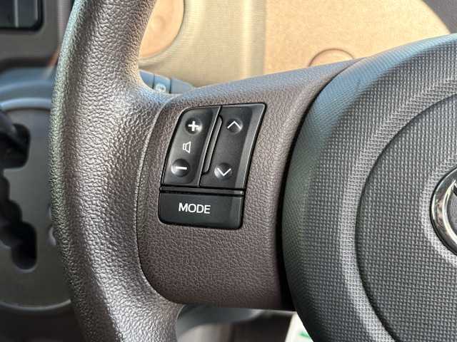 トヨタ スペイド F 大阪府 2014(平26)年 11.3万km シルバーマイカM 純正ナビ/バックカメラ/フルセグ/Bluetooth/CD/DVD/片側パワースライドドア/ドライブレコーダー/ETC/プッシュスタート/スマートキー×２/ステアリングスイッチ/純正フロアマット/HIDヘッドライト/オートライト