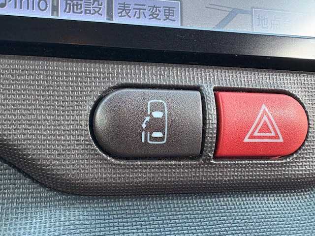 トヨタ スペイド F 大阪府 2014(平26)年 11.3万km シルバーマイカM 純正ナビ/バックカメラ/フルセグ/Bluetooth/CD/DVD/片側パワースライドドア/ドライブレコーダー/ETC/プッシュスタート/スマートキー×２/ステアリングスイッチ/純正フロアマット/HIDヘッドライト/オートライト