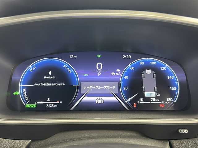 トヨタ カローラ クロス ハイブリッド Z 熊本県 2024(令6)年 0.8万km プラチナホワイトパールマイカ 純正ディスプレイオーディオ/　(AM/FM/BT/フルセグTV)/トヨタセーフティセンス/　・クルーズコントロール　追従有/　・オートハイビーム/　・LDA/　・PCS/　・PDA/　・PKSB/　・RSA/オートライト/クリアランスソナー/ヘッドライト　レベライザー/フォグランプ/電動格納ミラー/ミラーウインカー/ドアバイザー/ルーフレール/パワーバックドア/シートヒーター　(D/N)/ステアリングスイッチ/ドライブレコーダー　前方　CDR450B/ETC/スペアキー　１本