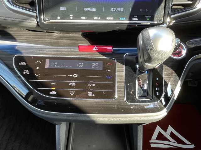 ホンダ オデッセイ アブソルート ホンダセンシング 福島県 2018(平30)年 3.8万km プレミアムディープロッソパール 純正Gathersナビ（CD/DVD/フルセグTV/Bluetooth）/両側パワースライドドア/キャプテンシート/ハーフレザーシート/LEDヘッドライト/フォグランプ/HDMIソケット/衝突被害軽減ブレーキ/ETC2.0/ステアリングリモコン/アイドリングストップ/純正アルミホイール/純正フロアマット
