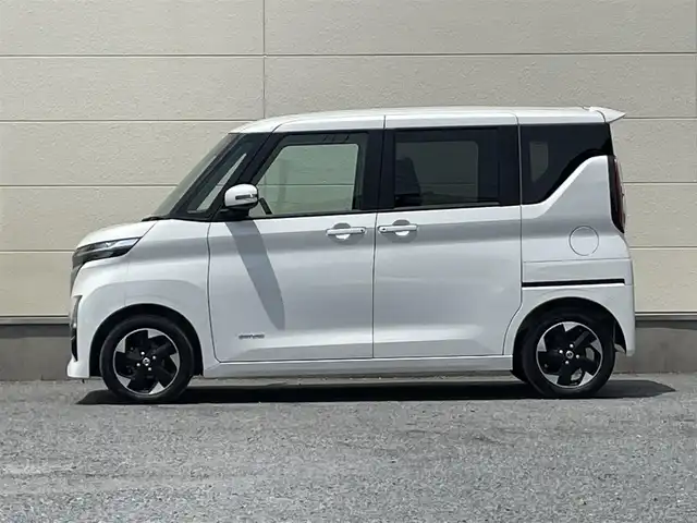 日産 ルークス ハイウェイスター X 茨城県 2023(令5)年 1.5万km ホワイトパール アラウンドビューモニター/LEDヘッドライト/ステアリングスイッチ/エマージェンシーブレーキ/インテリジェントキー/アイドリングストップ/パワースライドドア