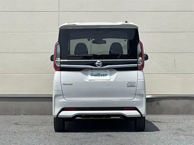 日産 ルークス ハイウェイスター X 茨城県 2023(令5)年 1.5万km ホワイトパール アラウンドビューモニター/LEDヘッドライト/ステアリングスイッチ/エマージェンシーブレーキ/インテリジェントキー/アイドリングストップ/パワースライドドア