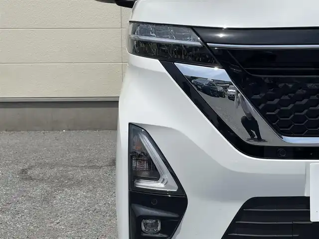 日産 ルークス ハイウェイスター X 茨城県 2023(令5)年 1.5万km ホワイトパール アラウンドビューモニター/LEDヘッドライト/ステアリングスイッチ/エマージェンシーブレーキ/インテリジェントキー/アイドリングストップ/パワースライドドア