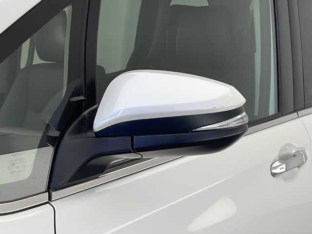 トヨタ エスクァイア Gi 長野県 2015(平27)年 7.4万km ホワイトパールクリスタルシャイン ワンオーナー/社外メモリーナビ（USB/SD/Bluetooth/フルセグTV//DISC/FM/AM）/Wエアバッグ/クルコン/アイドリングストップ/ウォークスルー/ABS/横滑り防止装置/LEDヘッドライト/フォグランプ/オートライト/オートマチックハイビーム/電動格納ウインカーミラー/プッシュスタート/両側パワースライドドア/D＋N席シートヒーター/3列シート/ALL AUTOパワーウインドウ/ウッド調革巻きステアリング/ナノイー/ビルトインETC/純正フロアマット/純正15インチアルミホイール/純正自動防眩ミラー/スマートキー/保証書/取扱説明書/記録簿