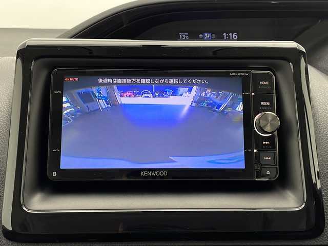トヨタ エスクァイア Gi 長野県 2015(平27)年 7.4万km ホワイトパールクリスタルシャイン ワンオーナー/社外メモリーナビ（USB/SD/Bluetooth/フルセグTV//DISC/FM/AM）/Wエアバッグ/クルコン/アイドリングストップ/ウォークスルー/ABS/横滑り防止装置/LEDヘッドライト/フォグランプ/オートライト/オートマチックハイビーム/電動格納ウインカーミラー/プッシュスタート/両側パワースライドドア/D＋N席シートヒーター/3列シート/ALL AUTOパワーウインドウ/ウッド調革巻きステアリング/ナノイー/ビルトインETC/純正フロアマット/純正15インチアルミホイール/純正自動防眩ミラー/スマートキー/保証書/取扱説明書/記録簿