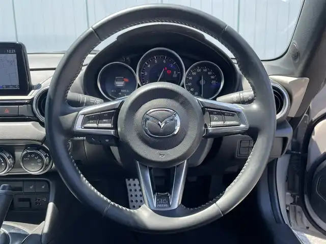 マツダ ロードスター ネイビー トップ 愛知県 2022(令4)年 0.9万km プラチナクォーツメタリック 黒革シート/BBS製17インチアルミホイール/純正ナビ/Bluetooth接続/フルセグTV/バックカメラ/ETC/ステアリングスイッチ/スペアキー1本/取扱説明書/保証書