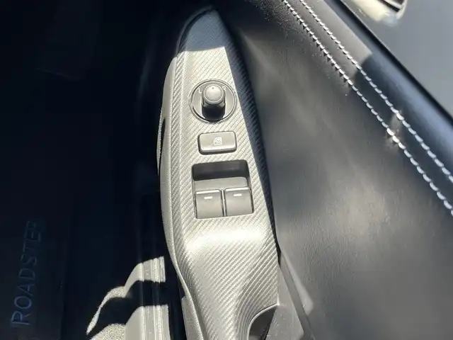 マツダ ロードスター ネイビー トップ 愛知県 2022(令4)年 0.9万km プラチナクォーツメタリック 黒革シート/BBS製17インチアルミホイール/純正ナビ/Bluetooth接続/フルセグTV/バックカメラ/ETC/ステアリングスイッチ/スペアキー1本/取扱説明書/保証書