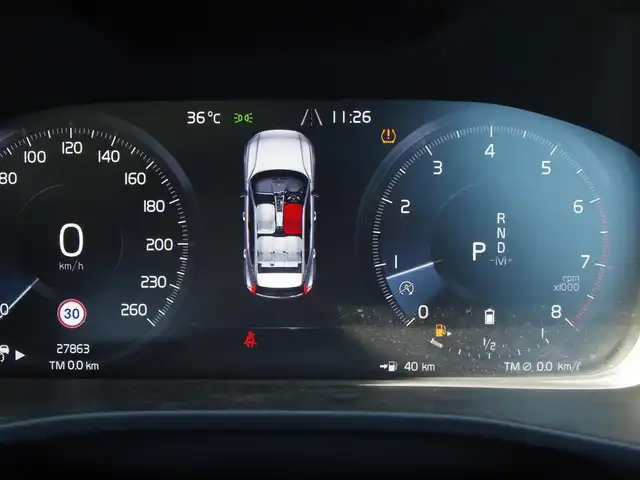 ボルボ ＸＣ４０ B4 AWD インスクリプション 埼玉県 2020(令2)年 2.8万km 白 ブラックレザーシート/スライディングサンルーフ/オートクルーズコントロール /パークセンサー/バックカメラ/レーンキープアシスト/ブラインドスポットモニター/CarPlay/Harman/Kardon/シートH/純正19インチAW
