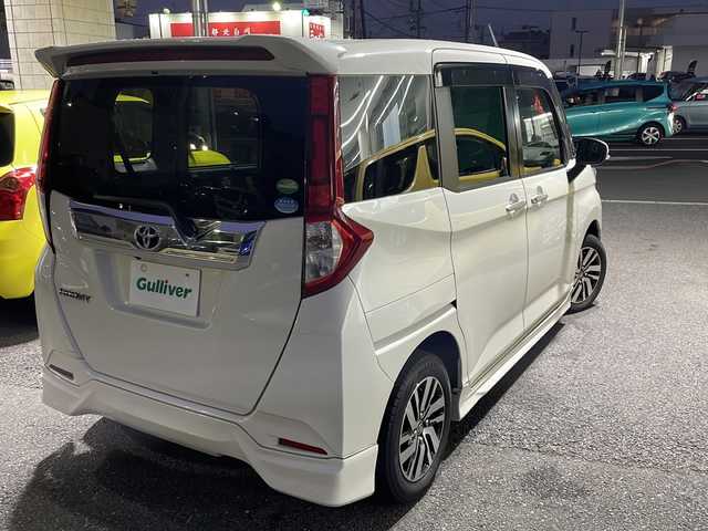 トヨタ ルーミー カスタムG 東京都 2017(平29)年 8.8万km パールホワイトⅢ ワンセグテレビ/社外SDナビ（AVN134MW）/バックカメラ/アイドリングストップ/クルーズコントロール/ドアバイザー/ETC/両側パワースライドドア/LEDヘッドライト/電動格納ミラー/純正フロアマット/前後ドライブレコーダー/純正アルミホイール/ウォークスルー/取扱説明書/保証書/スペアキー