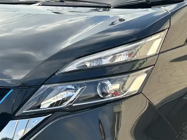 日産 セレナ e－パワー XV 山形県 2018(平30)年 9.7万km ダイヤモンドブラック 純正9インチナビ/FM/AM/フルセグ/DVD/Bluetooth/全周囲バックカメラ/プロパイロット/エマージェンシーブレーキ/クリアランスソナー/車線逸脱警報/パーキングアシスト/ビルトインETC/前方ドライブレコーダーSDなし/前席シートヒーター/ステアリングヒーター/LEDヘッドライト/オートハイビーム/オートライト