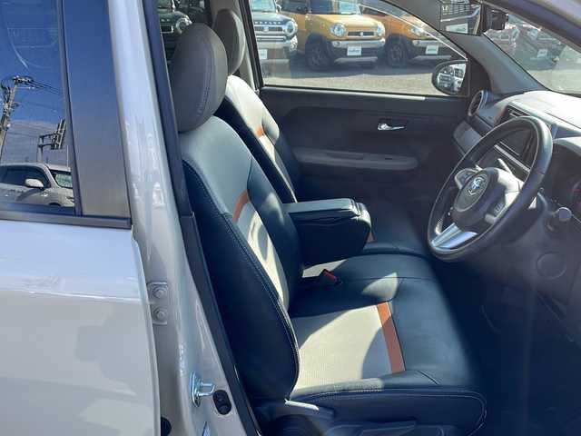 トヨタ パッソ モーダ　Gパッケージ 徳島県 2018(平30)年 3.6万km キナコメタリック 純正7型SDナビ　NSZT-W68T/（ラジオ/BT/DISC/フルセグ/SD）/バックカメラ/ビルトインETC/ハーフレザーシート/アイドリングストップ/前後コーナーセンサー/LEDヘッドライト/純正15インチAW/社外フロアマット/プッシュスタート/パーキングアシスト/スタリングリモコン/ドライブレコーダー