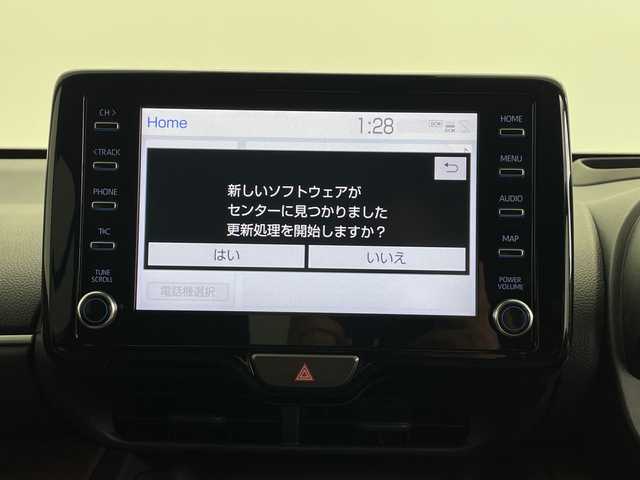 トヨタ ヤリスクロス ハイブリッド Z 鹿児島県 2023(令5)年 2.3万km ブラックマイカ/プラチナホワイトパールマイカ ナビ機能付き純正ディスプレイオーディオ/（BT/フルセグTV）/レーダークルーズコントロール/プリクラッシュセーフティ/レーダークルーズコントロール/モデリスタエアロ/バックカメラ/ステアリングヒーター/オートライト/オートマチックハイビーム/電動パーキングブレーキ/オートホールド機能/パワーシート/シートヒーター