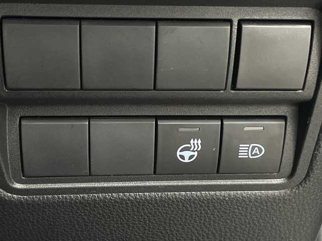 トヨタ ヤリスクロス ハイブリッド Z 鹿児島県 2023(令5)年 2.3万km ブラックマイカ/プラチナホワイトパールマイカ ナビ機能付き純正ディスプレイオーディオ/（BT/フルセグTV）/レーダークルーズコントロール/プリクラッシュセーフティ/レーダークルーズコントロール/モデリスタエアロ/バックカメラ/ステアリングヒーター/オートライト/オートマチックハイビーム/電動パーキングブレーキ/オートホールド機能/パワーシート/シートヒーター