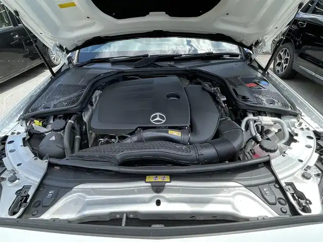 メルセデス・ベンツ Ｃ２００ ワゴン ローレウスエディション 岐阜県 2019(令1)年 5.3万km 白 純正ナビ/バックカメラ/追従式クルーズコントロール/純正フロアマット/サンルーフ/全席レザーシート/前席シートヒータ/前席パワーシート・メモリ機能付き/パーキングアシスト/レーンキープアシスト/衝突軽減ブレーキ/コーナーセンサー/パワーバックドア/ドライブレコーダー/カーテンエアバック/ETC/LEDヘッドライト・AUTO機能付き