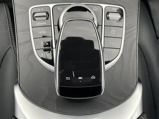 メルセデス・ベンツ Ｃ２００ ワゴン ローレウスエディション 岐阜県 2019(令1)年 5.3万km 白 純正ナビ/バックカメラ/追従式クルーズコントロール/純正フロアマット/サンルーフ/全席レザーシート/前席シートヒータ/前席パワーシート・メモリ機能付き/パーキングアシスト/レーンキープアシスト/衝突軽減ブレーキ/コーナーセンサー/パワーバックドア/ドライブレコーダー/カーテンエアバック/ETC/LEDヘッドライト・AUTO機能付き