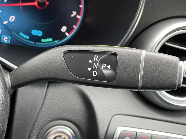 メルセデス・ベンツ Ｃ２００ ワゴン ローレウスエディション 岐阜県 2019(令1)年 5.3万km 白 純正ナビ/バックカメラ/追従式クルーズコントロール/純正フロアマット/サンルーフ/全席レザーシート/前席シートヒータ/前席パワーシート・メモリ機能付き/パーキングアシスト/レーンキープアシスト/衝突軽減ブレーキ/コーナーセンサー/パワーバックドア/ドライブレコーダー/カーテンエアバック/ETC/LEDヘッドライト・AUTO機能付き