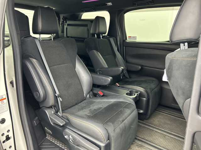 トヨタ ヴェルファイア Z ゴールデンアイズ 三重県 2021(令3)年 4.6万km ホワイトパールクリスタルシャイン /禁煙車//純正ナビ/・フルセグ・Bluetooth・CD・DVD・USB・AppleCarPlay・AndroidAuto//バックモニター//後席フリップダウンモニター//CD・DVDデッキ//両側パワースライドドア//セーフティセンス//インテリジェントクリアランスソナー //レーンキープアシスト//オートマチックハイビーム//クルーズコントロール//ビルトインETC2.0//プッシュスタート//パワーウインドウ//電動格納ミラー//純正フロアマット//純正アルミホイール//LEDヘッドライト