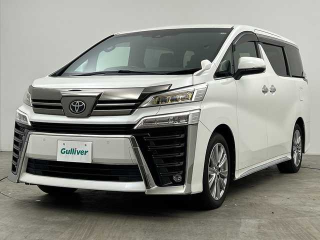 トヨタ ヴェルファイア Z ゴールデンアイズ 三重県 2021(令3)年 4.6万km ホワイトパールクリスタルシャイン /禁煙車//純正ナビ/・フルセグ・Bluetooth・CD・DVD・USB・AppleCarPlay・AndroidAuto//バックモニター//後席フリップダウンモニター//CD・DVDデッキ//両側パワースライドドア//セーフティセンス//インテリジェントクリアランスソナー //レーンキープアシスト//オートマチックハイビーム//クルーズコントロール//ビルトインETC2.0//プッシュスタート//パワーウインドウ//電動格納ミラー//純正フロアマット//純正アルミホイール//LEDヘッドライト