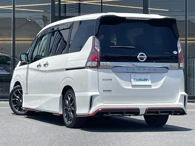 日産 セレナ ニスモ 茨城県 2019(平31)年 4万km ブリリアントホワイトパール 純正ナビ/【iPod・USB・SD・ラジオ・TV・ウォークマン・BT・ＣＤ・ＤＶＤ・Blu-ray・HDMI・AUX】/パーキングアシスト/プロパイロット/フリップダウンモニター/アイドリングストップ/レーダークルコン/ETC/全方位カメラ/前方ドラレコ/前後コーナーセンサー/ブレーキホールド/デジタルインナーミラー/オートライト/純正フロアマット/純正アルミホイール