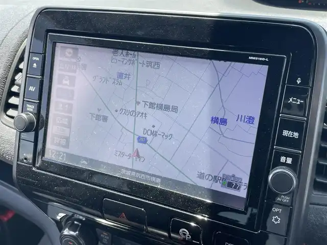 日産 セレナ ニスモ 茨城県 2019(平31)年 4万km ブリリアントホワイトパール 純正ナビ/【iPod・USB・SD・ラジオ・TV・ウォークマン・BT・ＣＤ・ＤＶＤ・Blu-ray・HDMI・AUX】/パーキングアシスト/プロパイロット/フリップダウンモニター/アイドリングストップ/レーダークルコン/ETC/全方位カメラ/前方ドラレコ/前後コーナーセンサー/ブレーキホールド/デジタルインナーミラー/オートライト/純正フロアマット/純正アルミホイール
