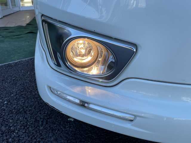 日産 セレナ ハイウェイS S HV Aセーフ 埼玉県 2015(平27)年 10.7万km ブリリアントホワイトパール エマージェンシーブレーキ /フリップダウンモニター /ナビ/　　CD/DVD/BT/フルセグ /アラウンドビューモニター /両側パワースライドドア /クルーズコントロール /HIDライト /純正16インチアルミホイール /ETC