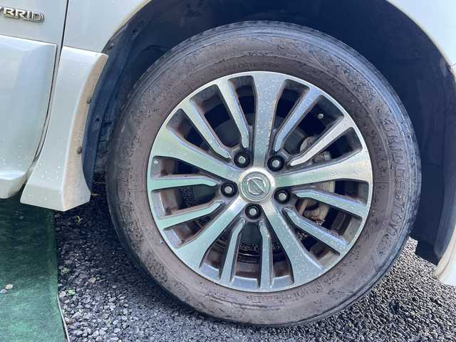 日産 セレナ ハイウェイS S HV Aセーフ 埼玉県 2015(平27)年 10.7万km ブリリアントホワイトパール エマージェンシーブレーキ /フリップダウンモニター /ナビ/　　CD/DVD/BT/フルセグ /アラウンドビューモニター /両側パワースライドドア /クルーズコントロール /HIDライト /純正16インチアルミホイール /ETC