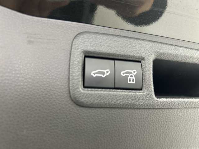 トヨタ ハリアー Z 福島県 2021(令3)年 4.1万km プレシャスブラックパール /ワンオーナー//禁煙車//調光パノラマルーフ//モデリスタエアロ（F.S.R）//JBLプレミアムサウンド//Toyota Safety Sense/・プリクラッシュセーフティ/・レーントレーシングアシスト/・レーダークルーズコントロール/・ソナー//ブラインドスポットモニター//ヘッドアップディスプレイ//デジタルインナーミラー//全周囲カメラ//純正ナビ/・BT.USB.ミラキャスト/・フルセグTV//電動リアゲート/・ハンズフリー電動リアゲート//ハーフレザーシート/・D席パワーシート//ビルトインETC2.0//LEDヘッドライト//LEDフォグランプ//純正ドライブレコーダー(前後)//プッシュスタート//スマートキー//純正エンジンスターター//ステアリングスイッチ//純正19インチAW//社外フロアマット//純正フロアマット積込み