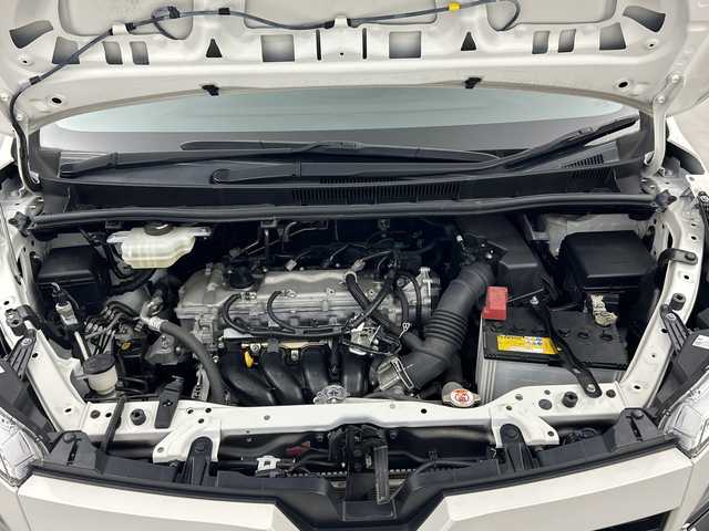 トヨタ ヴォクシー ZS 煌Ⅲ 三重県 2021(令3)年 4.8万km ホワイトパールクリスタルシャイン /禁煙車//アルパインナビ//Bluetooth/フルセグ/SD/USB/HDMI//フリップダウンモニター//ダブルゾーン//クルーズコントロール//両側パワースライドドア//オートライト//オートハイビーム//LEDヘッドライト//純正16インチAW
