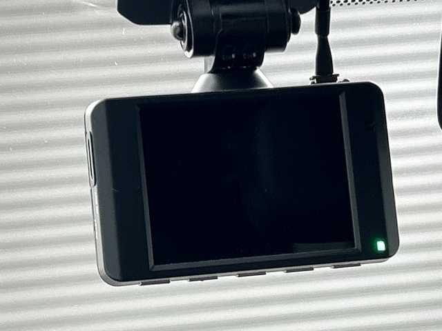 トヨタ ヴォクシー ZS 煌Ⅲ 三重県 2021(令3)年 4.8万km ホワイトパールクリスタルシャイン /禁煙車//アルパインナビ//Bluetooth/フルセグ/SD/USB/HDMI//フリップダウンモニター//ダブルゾーン//クルーズコントロール//両側パワースライドドア//オートライト//オートハイビーム//LEDヘッドライト//純正16インチAW