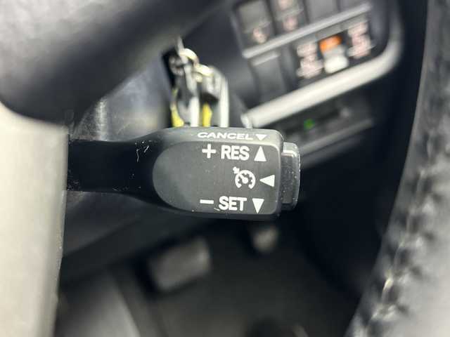 トヨタ ヴォクシー ZS 煌Ⅲ 三重県 2021(令3)年 4.8万km ホワイトパールクリスタルシャイン /禁煙車//アルパインナビ//Bluetooth/フルセグ/SD/USB/HDMI//フリップダウンモニター//ダブルゾーン//クルーズコントロール//両側パワースライドドア//オートライト//オートハイビーム//LEDヘッドライト//純正16インチAW